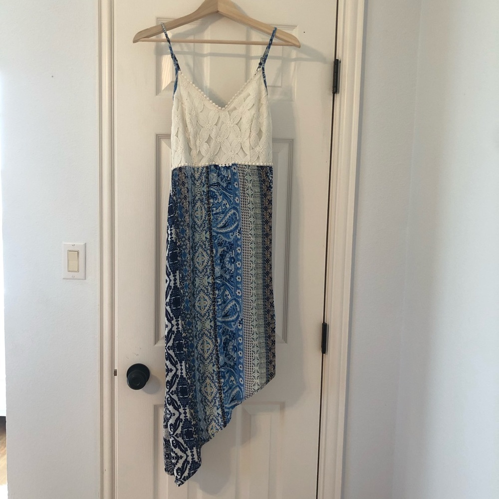 Summer dress with Asymmetrical hemline lace top